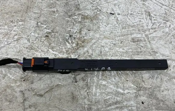 Opel Astra L Aerial GPS antenna 9827157280