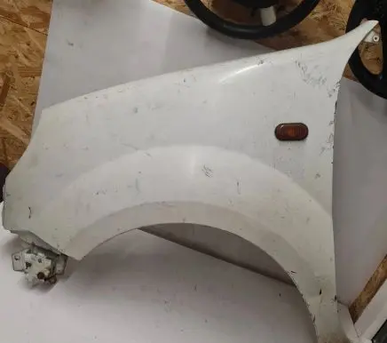 Renault Kangoo I Fender end trim 