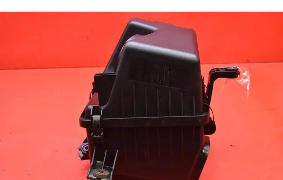 Hyundai Sonata Air filter box 281103K200