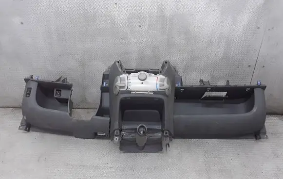 Toyota Aygo AB10 Dashboard 160610008100