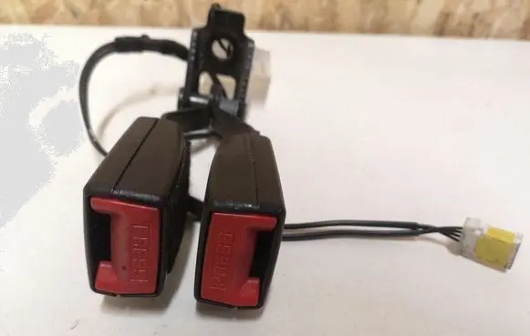 Citroen C5 Rear seatbelt buckle 96561757XT