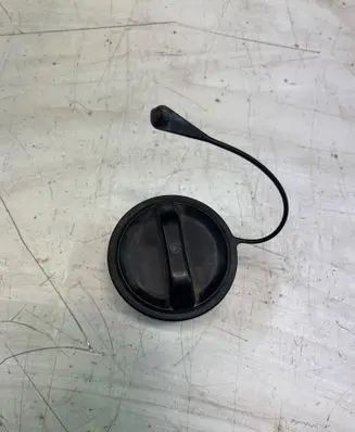 Toyota Corolla Verso AR10 Fuel tank filler cap
