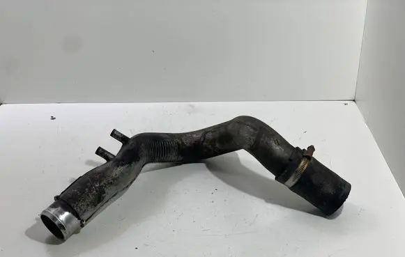 Intercooler hose/pipe