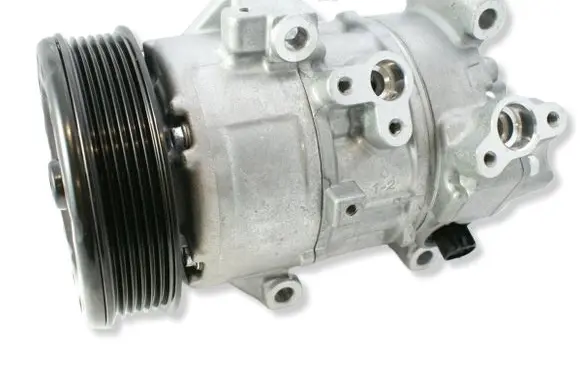 Toyota Avensis T220 Air conditioning (A/C) compressor (pump) 4472602270 4471804510 883100F010