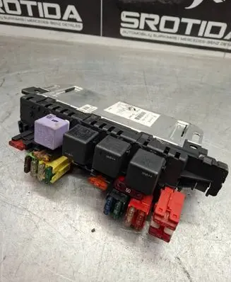 Mercedes-Benz S W220 Fuse box set A0315451632