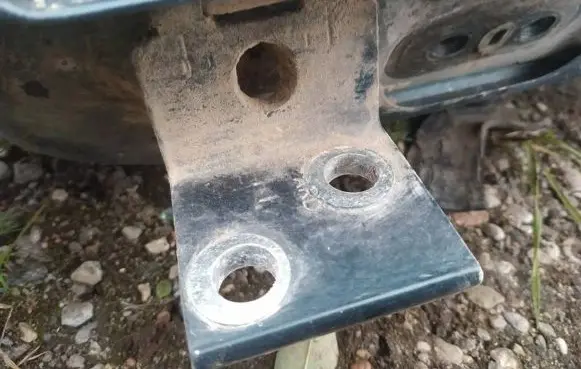 Citroen Xsara Rear door lower hinge
