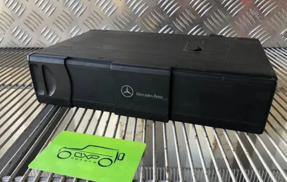 Mercedes-Benz G W461 W463 1st Gen CD/DVD changer A2038209089 MC3010 020109