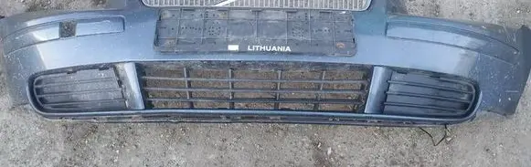 Volvo V50 Front bumper melynas