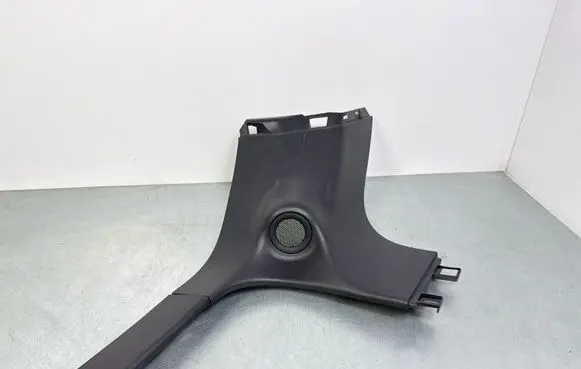 Jeep Grand Cherokee (D)pillar trim (top) 1GG61DX9AD