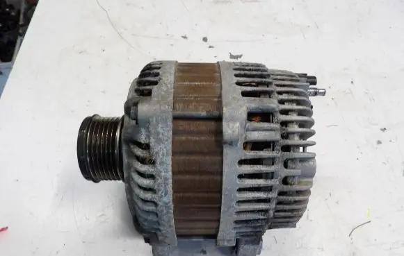 Renault Scenic III - Grand scenic III Generator/alternator 8200960533