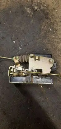 Iveco Daily 3rd gen Front door lock