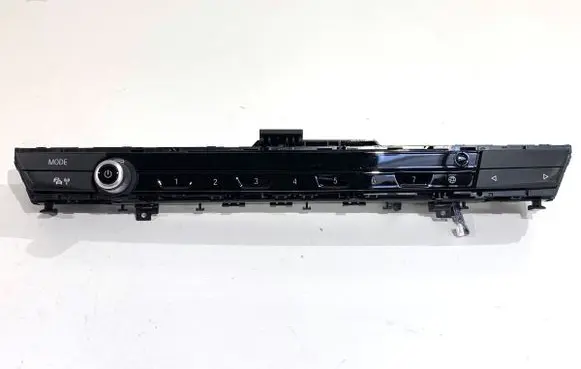 BMW 5 G30 G31 G38 Head unit multimedia control 