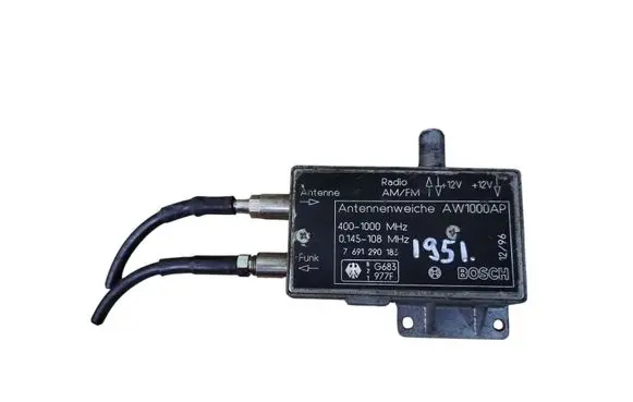 Volkswagen PASSAT B3 Aerial antenna amplifier 7691290183