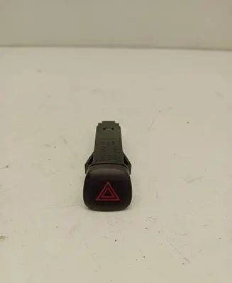 Volvo XC90 Hazard light switch 9168302 03W441
