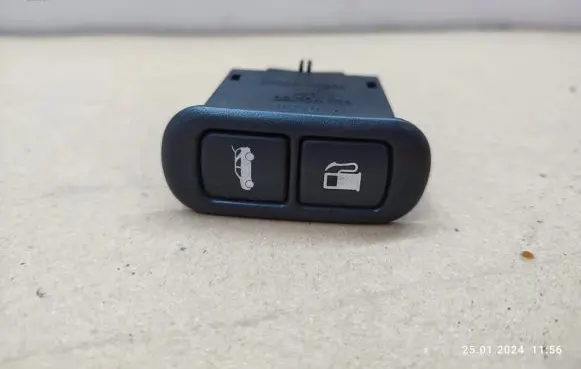 KIA Sorento Fuel tank opening switch 935503E000