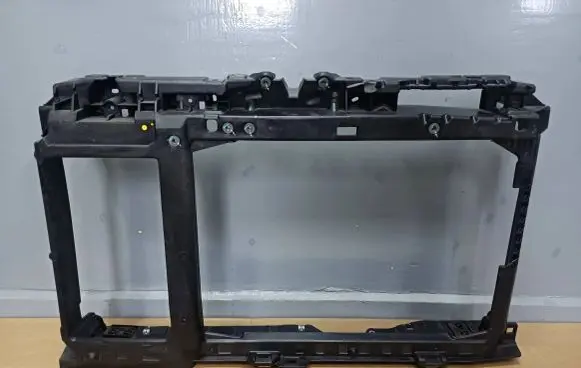 Peugeot 2008 II Radiator support slam panel 9823718480