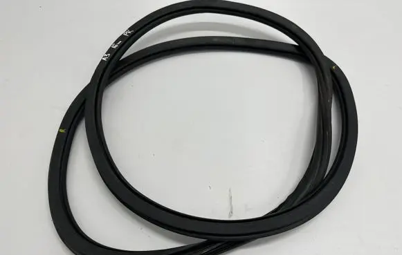 Audi A3 S3 8V Front door rubber seal