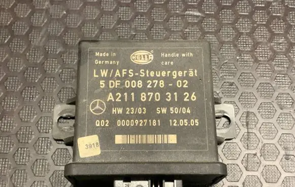 Mercedes-Benz E W211 Light module LCM A2118703126 0000927181 5DF00827802