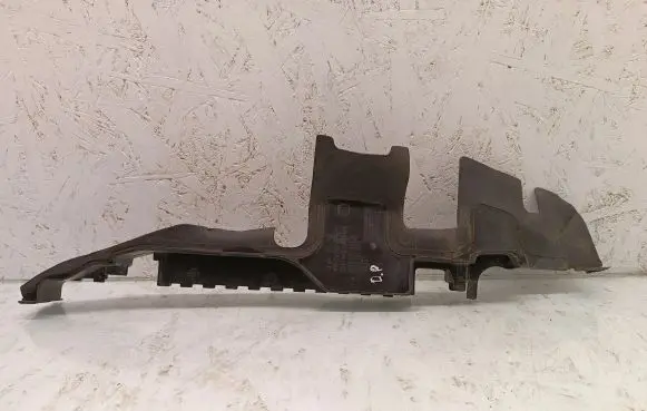 Audi A4 S4 B6 8E 8H Intercooler air guide/duct channel 8E0121284