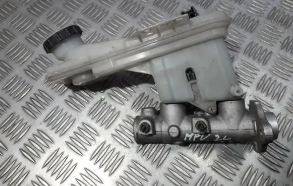 Mazda MPV Master brake cylinder 