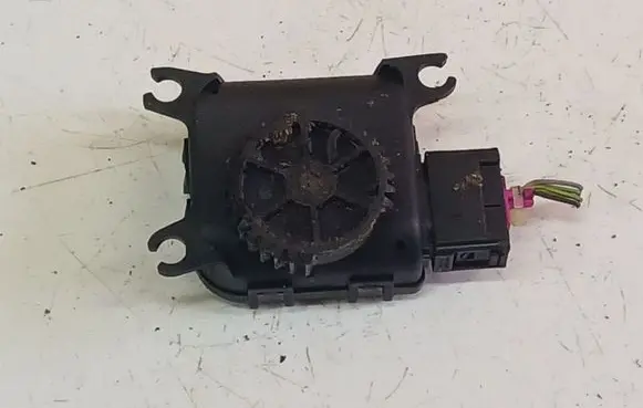 Audi A2 Air flap motor/actuator 6q0907511