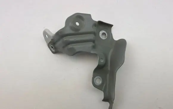 BMW 2 F44 Fender mounting bracket 7450388 3923