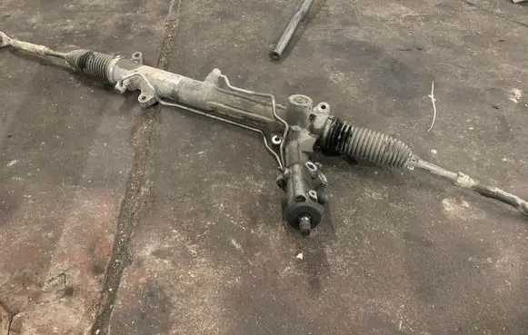 BMW 5 E60 E61 Steering rack 7853501233