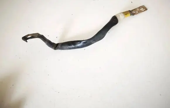 Hyundai i30 Positive cable (battery)
