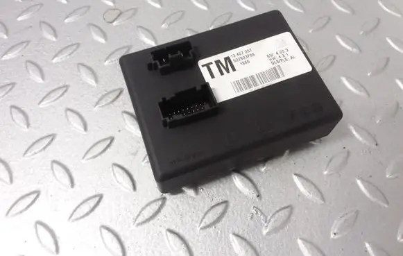 Opel Insignia A Light module LCM 13407207 522923F04