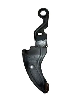 Audi A4 S4 B7 8E 8H Intercooler pipe mounting bracket 059145814B