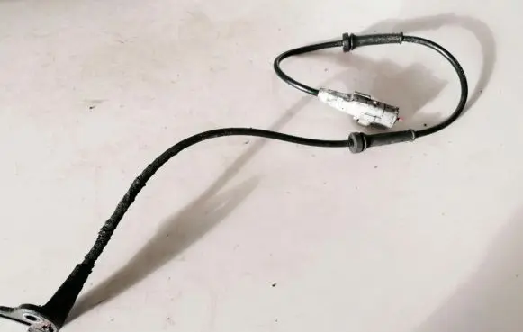 Peugeot 307 ABS brake wheel speed sensor