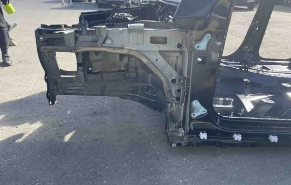 Mercedes-Benz GLE W167 Front quarter panel 