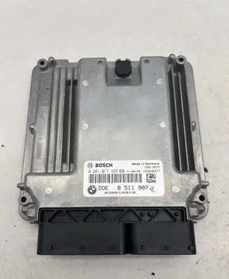 BMW 5 F10 F11 Engine control unit/module 0281017325 8511907 030016818