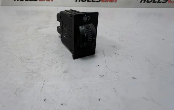 Toyota Corolla Verso AR10 Headlight level height control switch 8415202021 37139