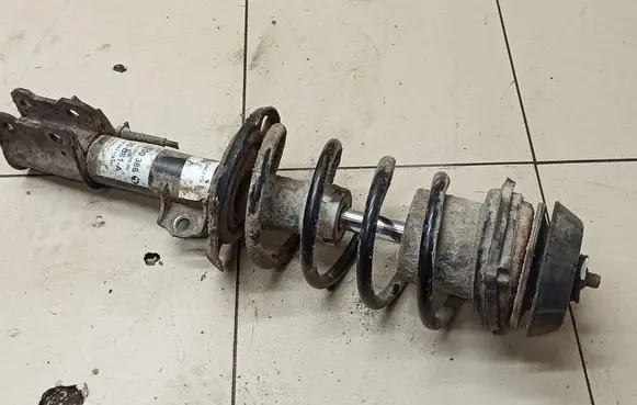 Opel Meriva A Front shock absorber with coil spring
