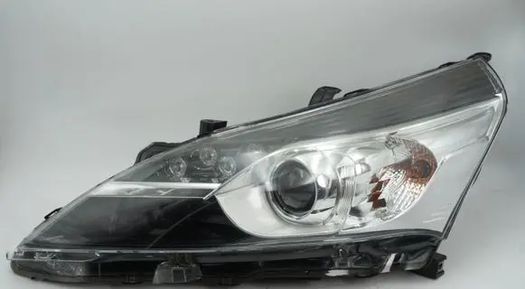 Toyota Verso Headlight/headlamp 811500F181 8596702010 811500F18100