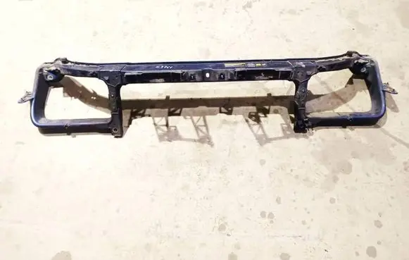 Chrysler 300 - 300C Radiator support slam panel