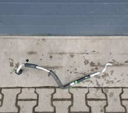 Mercedes-Benz S W220 Engine coolant pipe/hose 