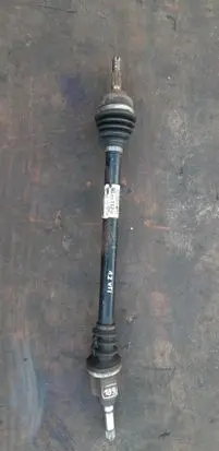 Peugeot 2008 I Front driveshaft 9801611280