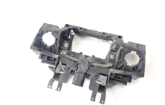 Audi A8 S8 D3 4E Rear door exterior handle/bracket 4E0839885M