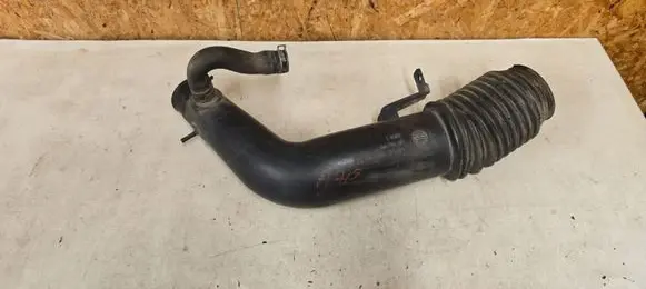 Opel Frontera B Turbo air intake inlet pipe/hose 897142010