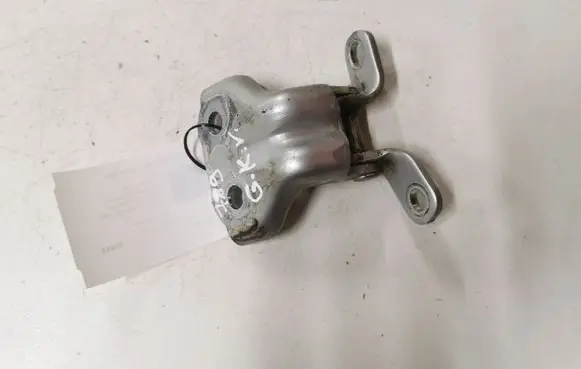 KIA Sorento Rear door upper hinge
