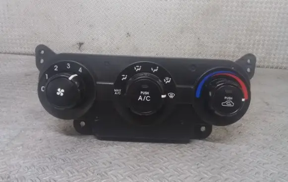 KIA Cerato Climate control unit 972502F000