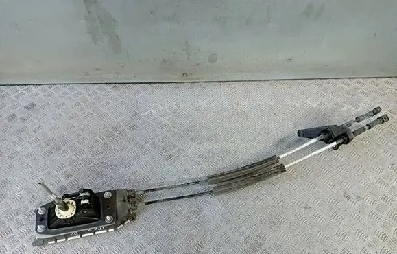 Seat Ibiza IV (6J,6P) Gear shifter/selector 6C0711061A PA66GF35