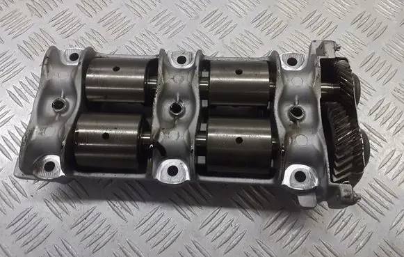 Chrysler Grand Voyager IV Oil pump balance shaft 