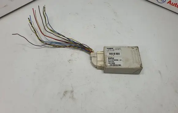 BMW 5 E60 E61 Air suspension control unit module (rear) 6766280 37146766280 6784314