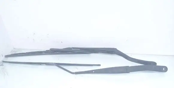 Subaru Legacy Windshield/front glass wiper blade 