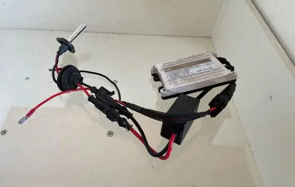 Audi A4 S4 B6 8E 8H Headlight ballast module Xenon 1255W