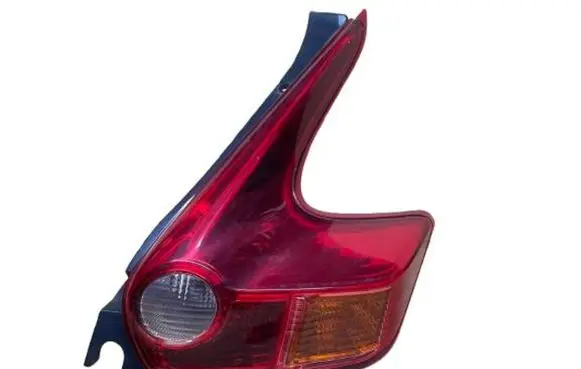 Nissan Juke I F15 Rear/tail lights
