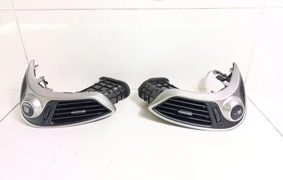 Hyundai ix35 Dash center air vent grill 974202S000 974102S100